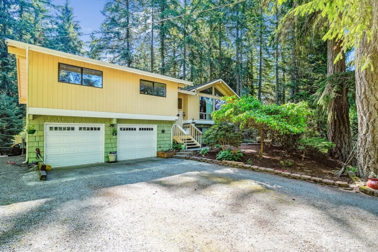 18818 181st Place NE, Woodinville, WA 98077