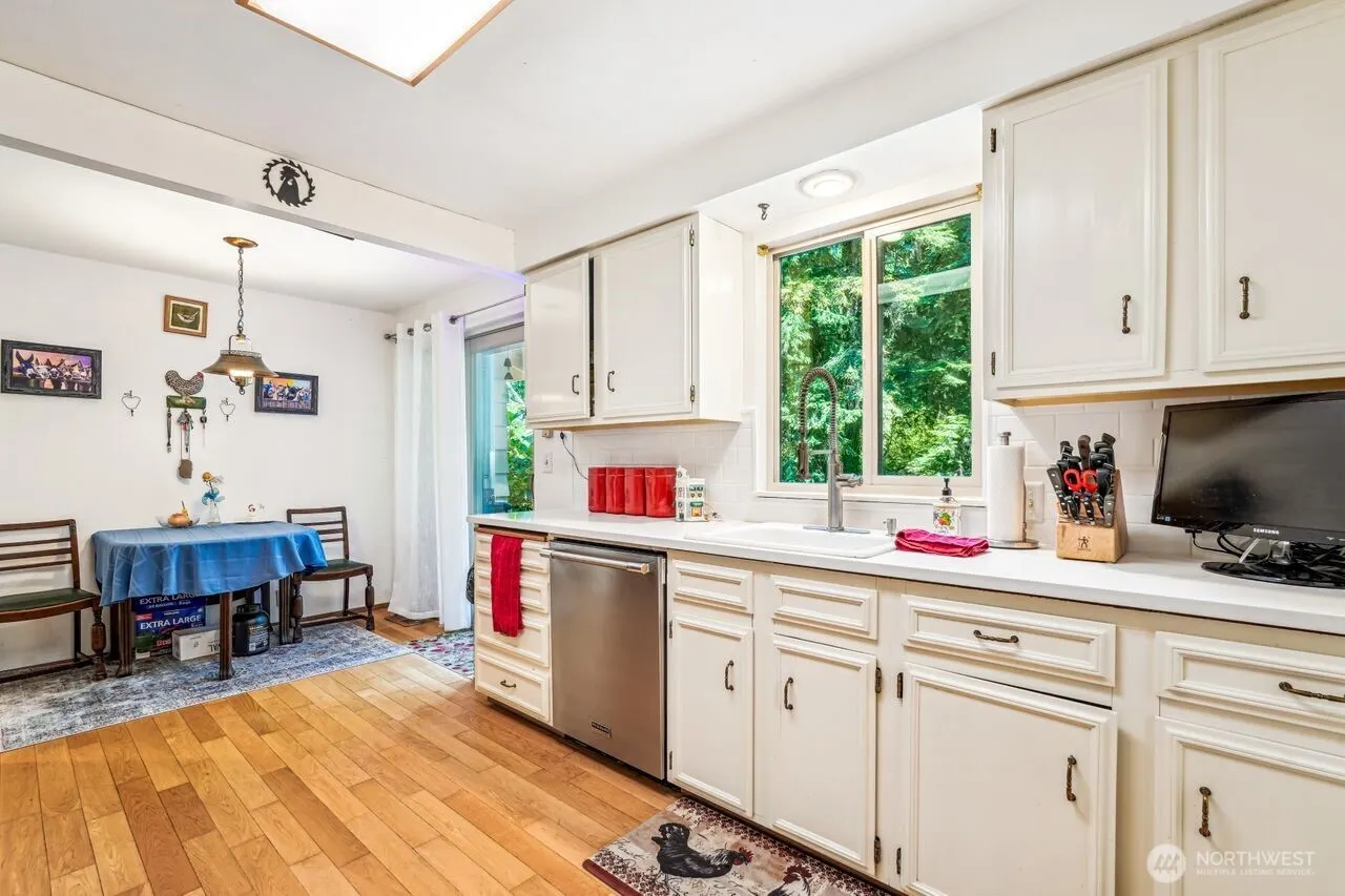 18818 181st Place NE, Woodinville, WA 98077