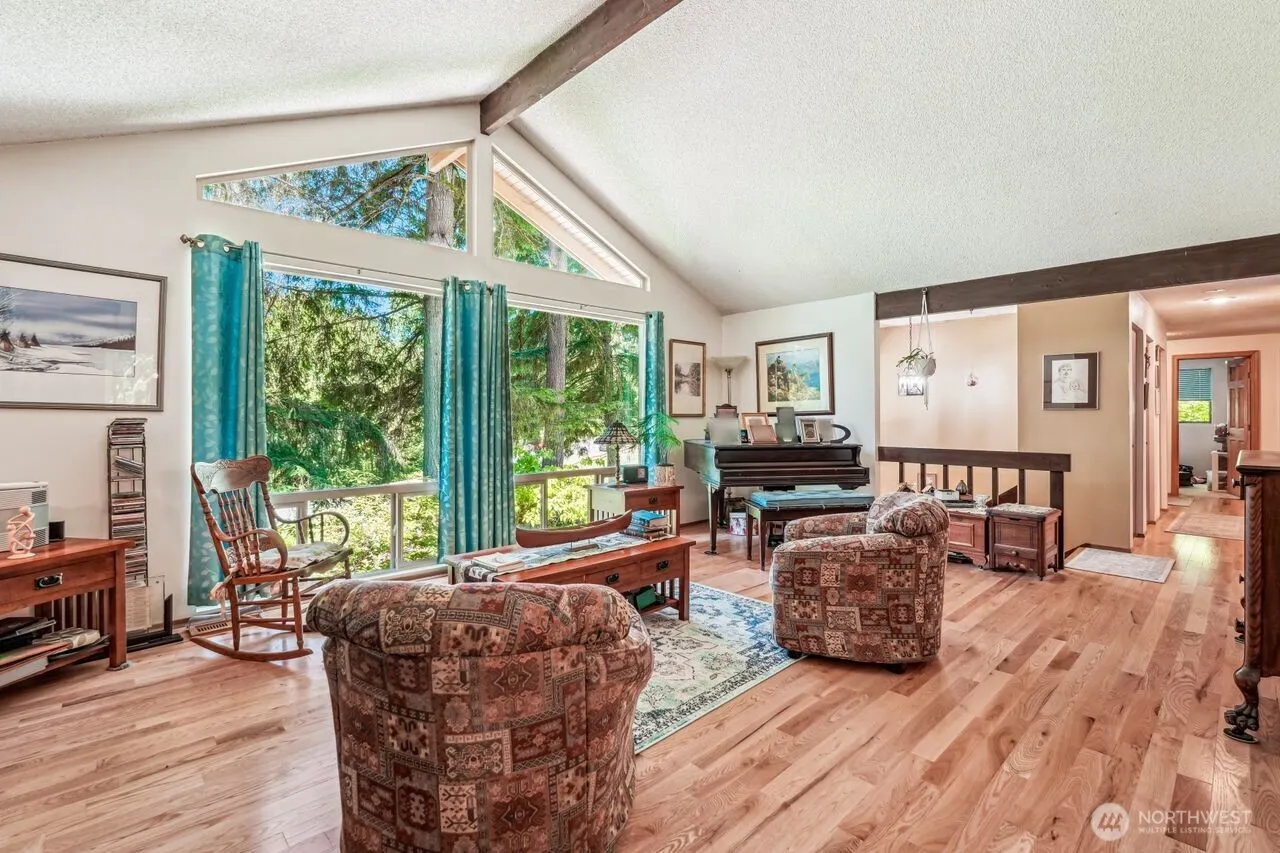 18818 181st Place NE, Woodinville, WA 98077