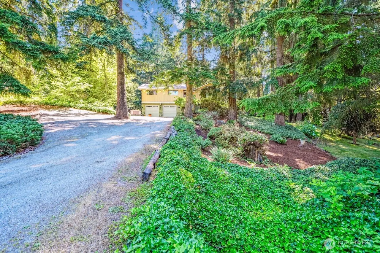 18818 181st Place NE, Woodinville, WA 98077