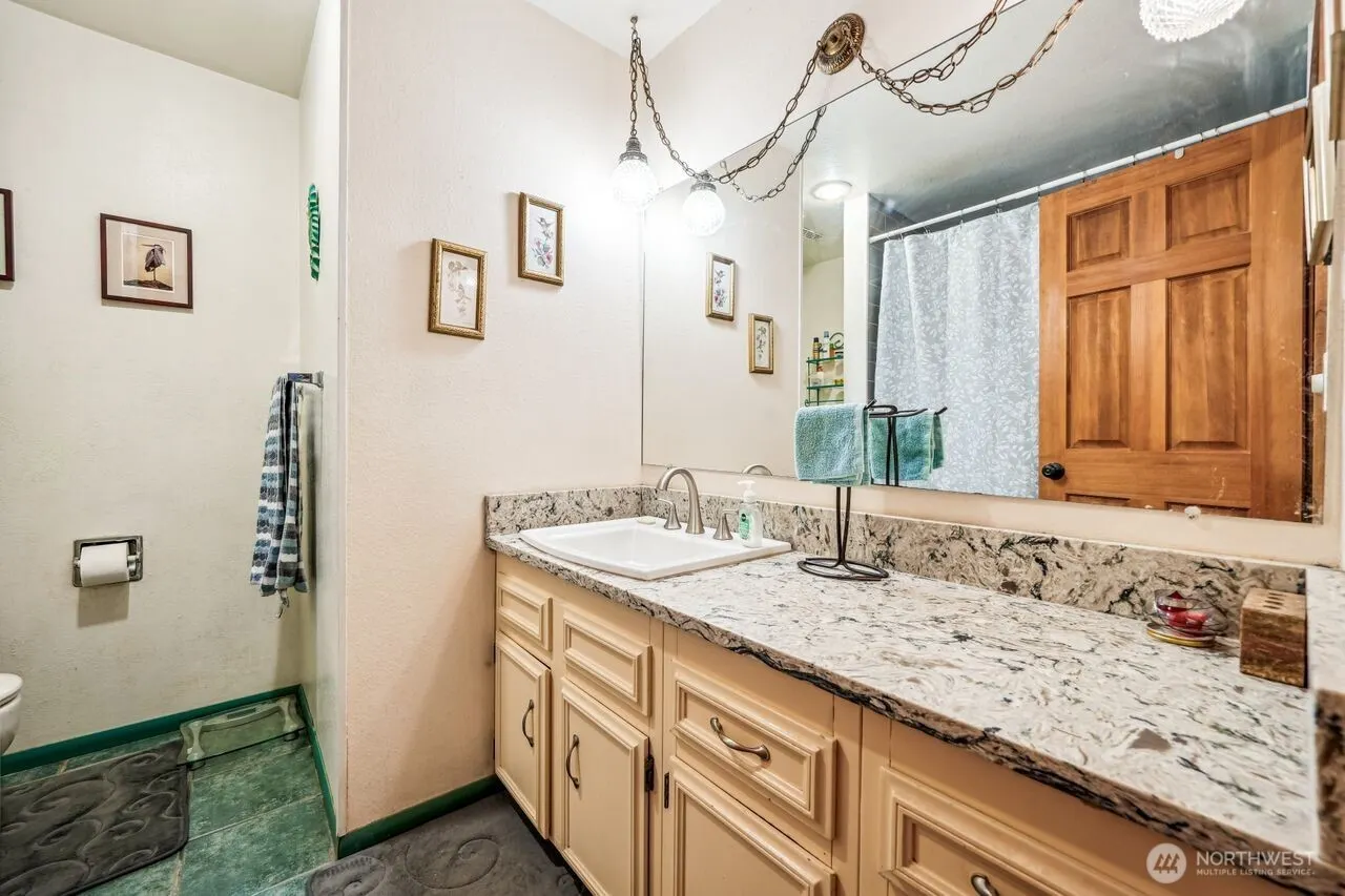 18818 181st Place NE, Woodinville, WA 98077