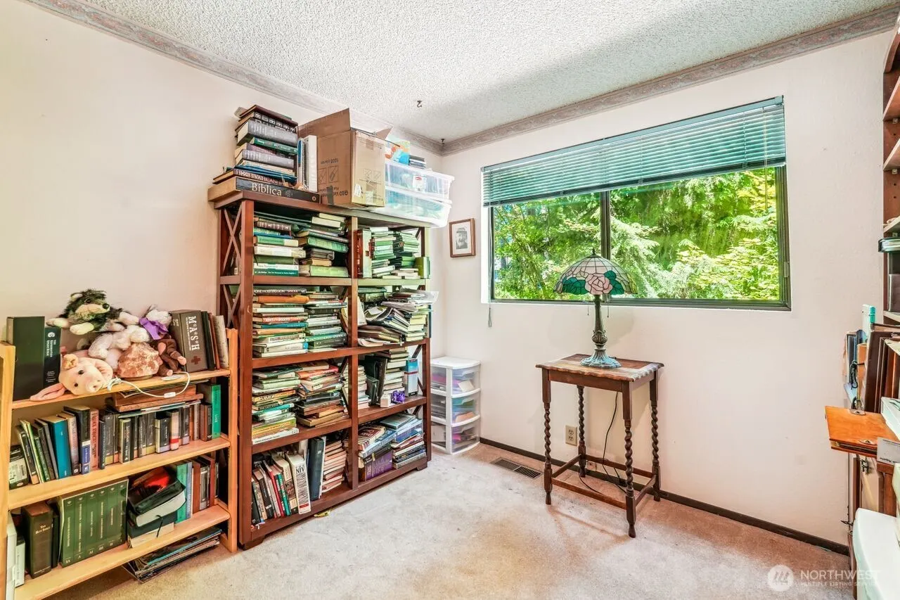 18818 181st Place NE, Woodinville, WA 98077