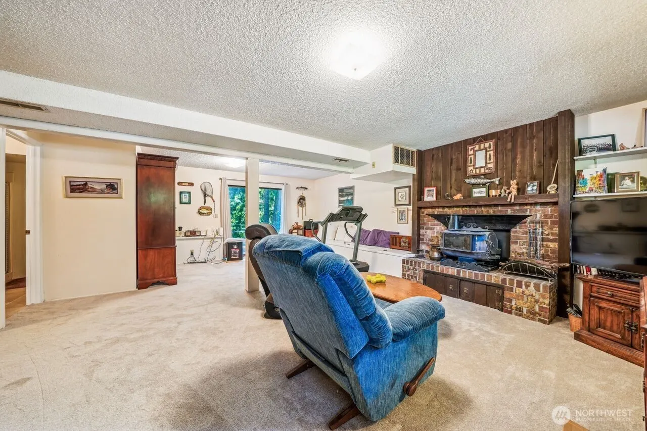 18818 181st Place NE, Woodinville, WA 98077