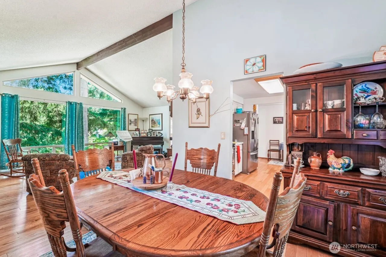 18818 181st Place NE, Woodinville, WA 98077