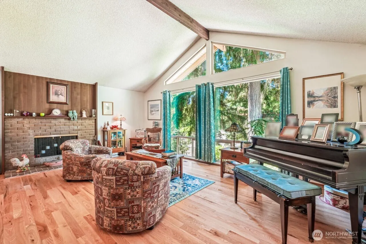 18818 181st Place NE, Woodinville, WA 98077