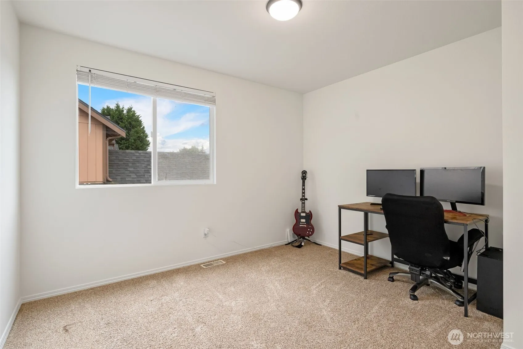 20122 102nd Avenue SE, Kent, WA 98031-1583