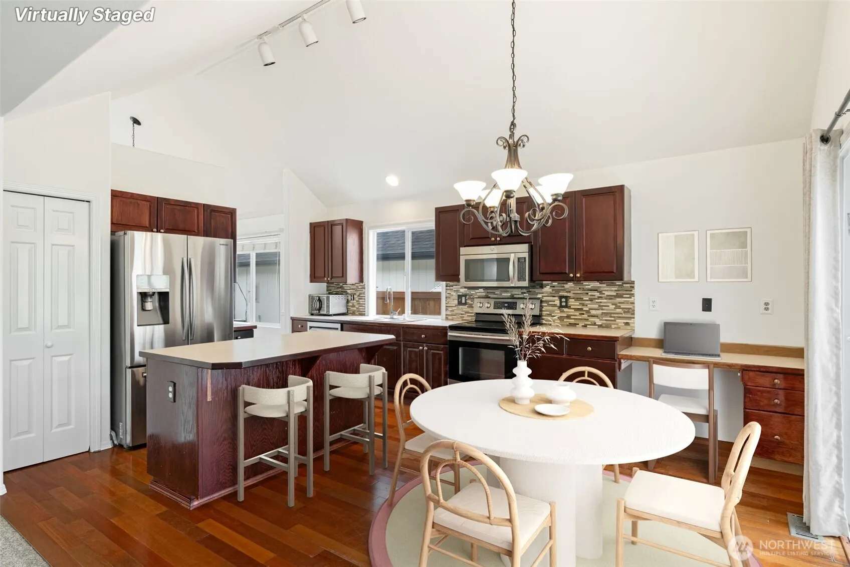 20122 102nd Avenue SE, Kent, WA 98031-1583