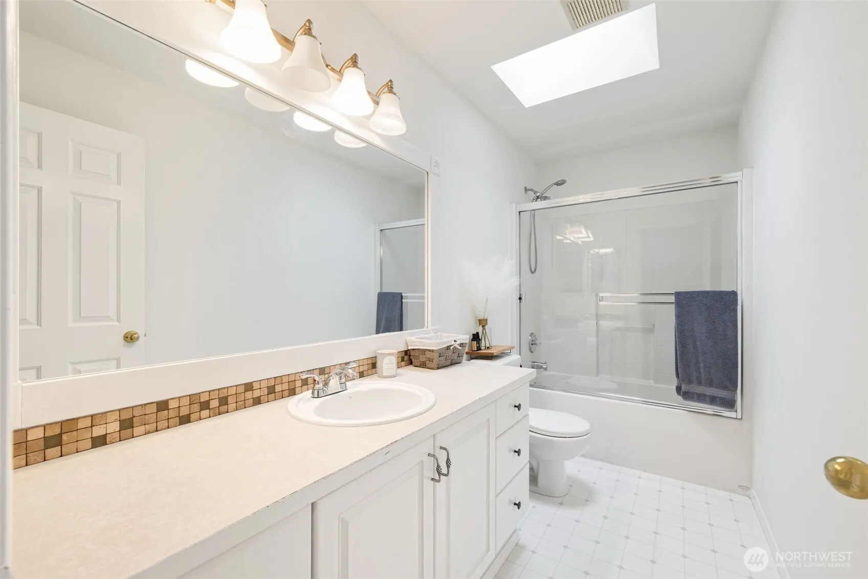 20122 102nd Avenue SE, Kent, WA 98031-1583