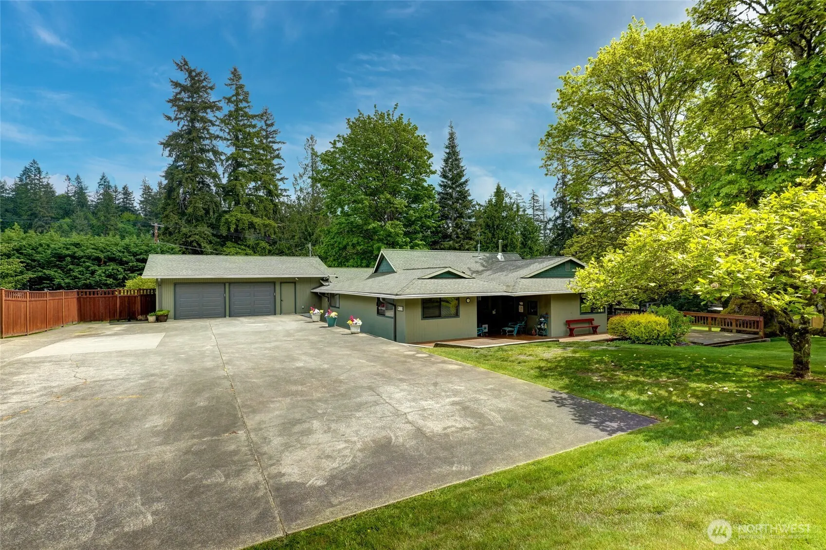 1323 216th Avenue NE, Sammamish, WA 98074