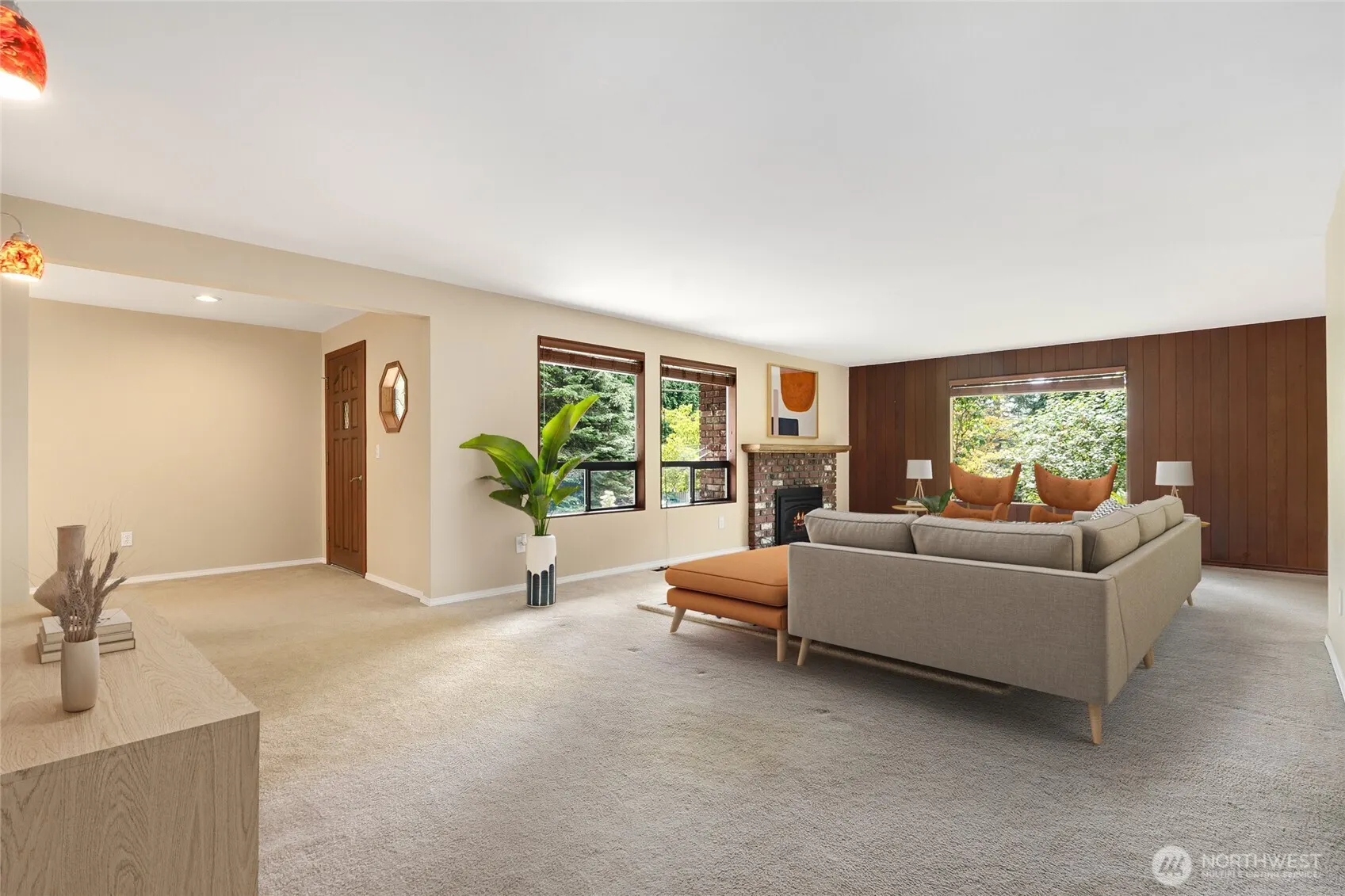 1323 216th Avenue NE, Sammamish, WA 98074