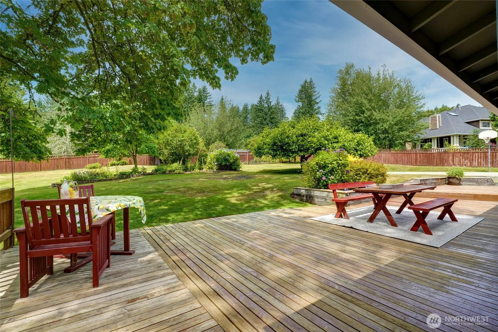 1323 216th Avenue NE, Sammamish, WA 98074