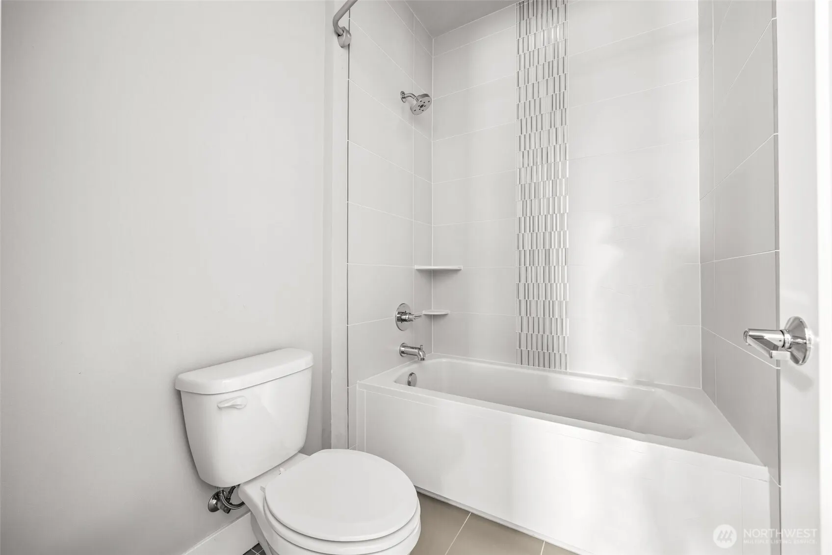 21888 SE 5TH Place , Sammamish, WA 98074