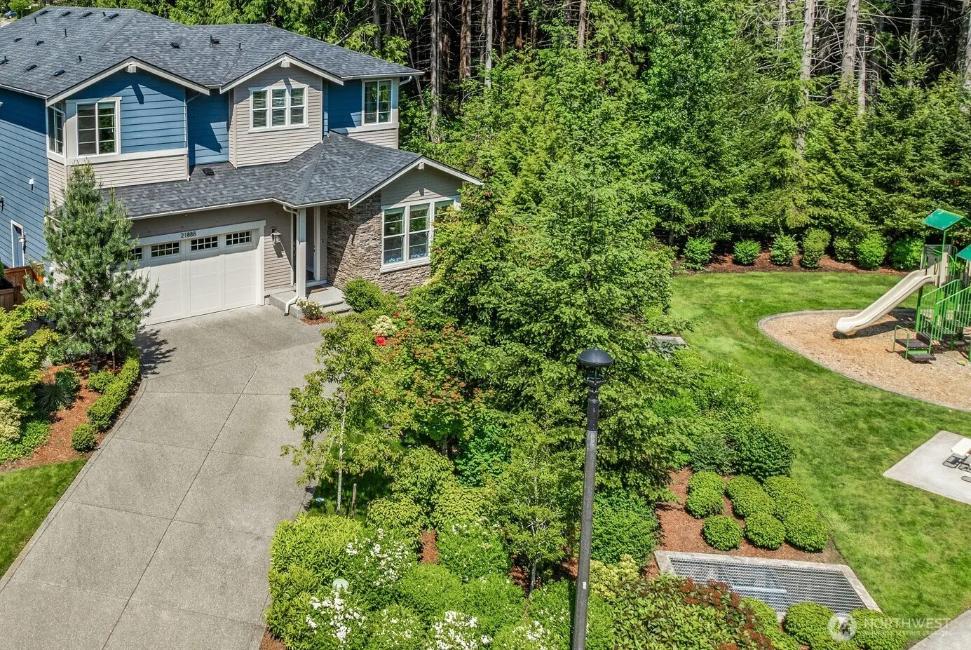 21888 SE 5TH Place , Sammamish, WA 98074