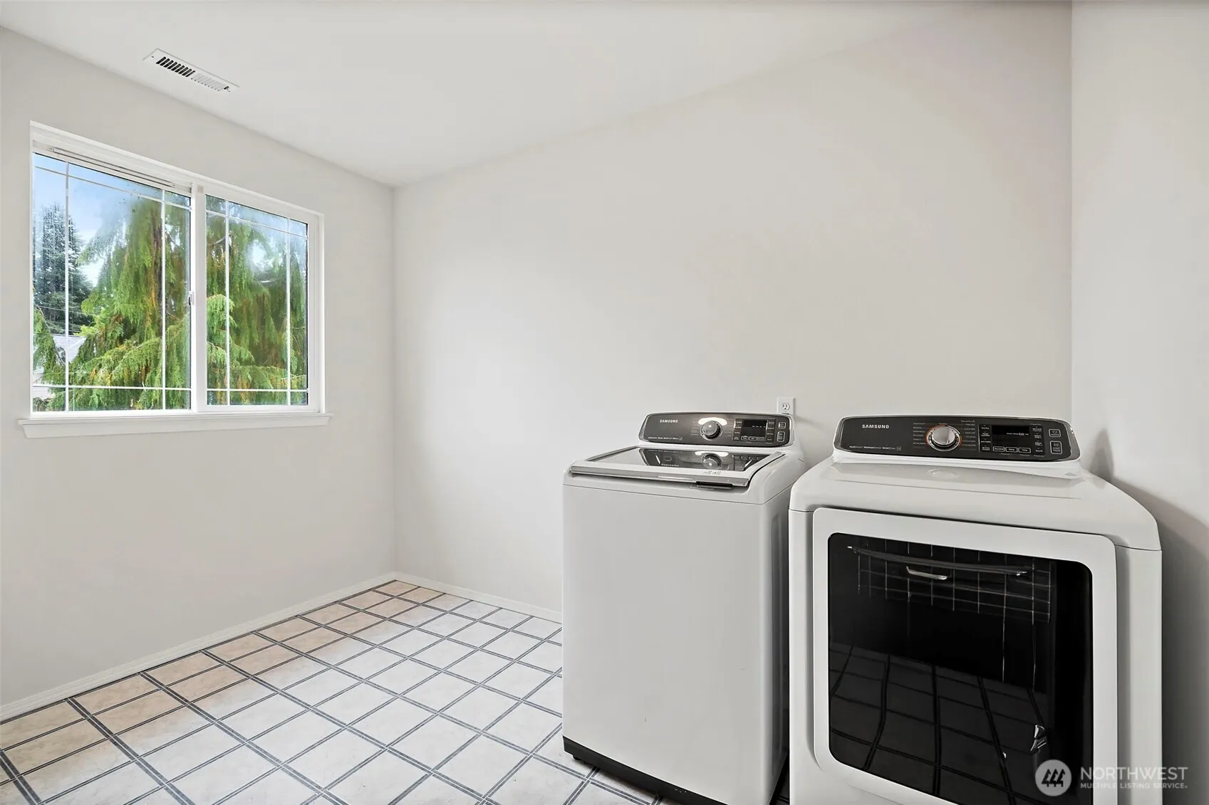 18353 160th Place SE, Renton, WA 98058