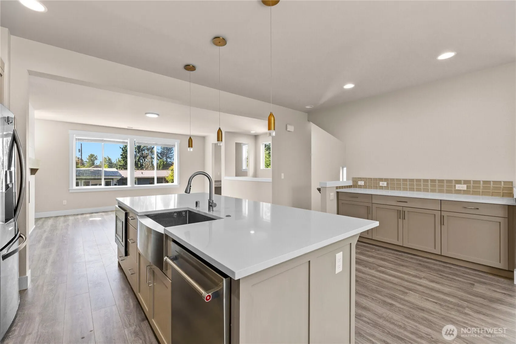 2204 176th Place SW, Lynnwood, WA 98037