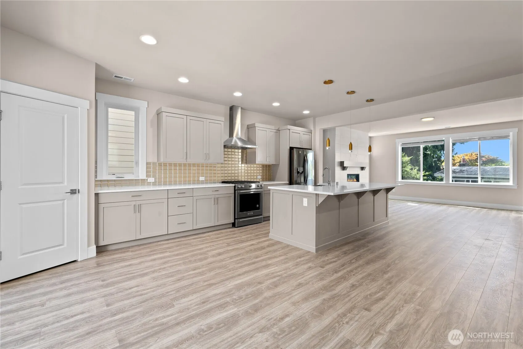 2204 176th Place SW, Lynnwood, WA 98037