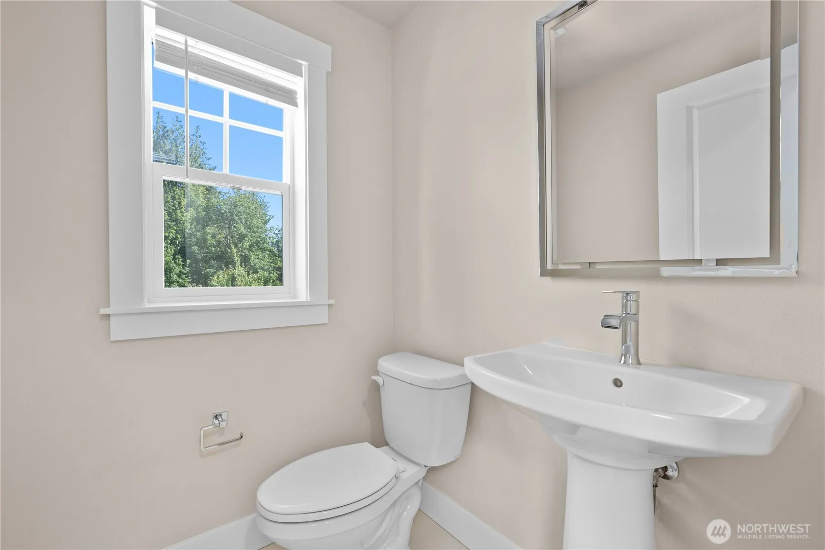 2204 176th Place SW, Lynnwood, WA 98037