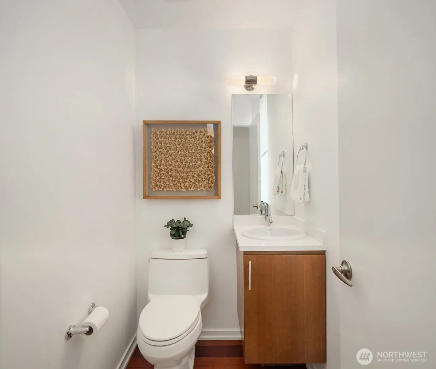 15240 NE 81st Way #101, Redmond, WA 98052