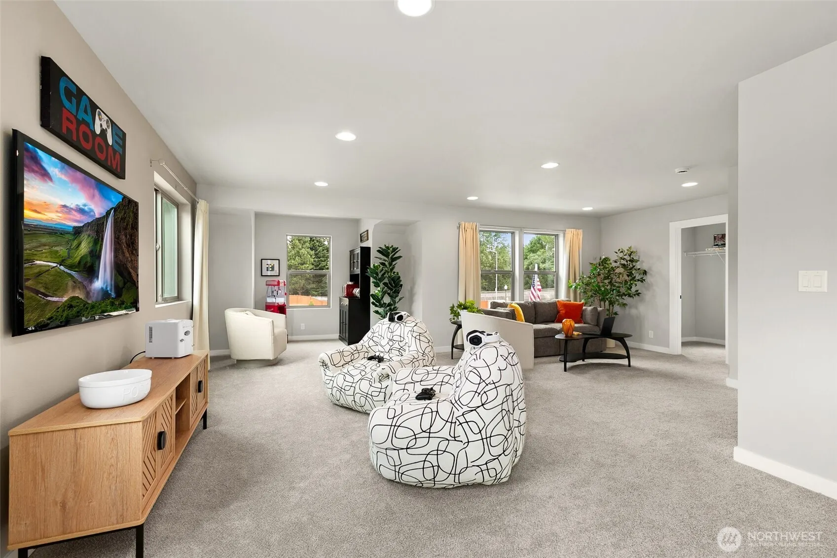 12433 SE 256th Place #4, Kent, WA 98030