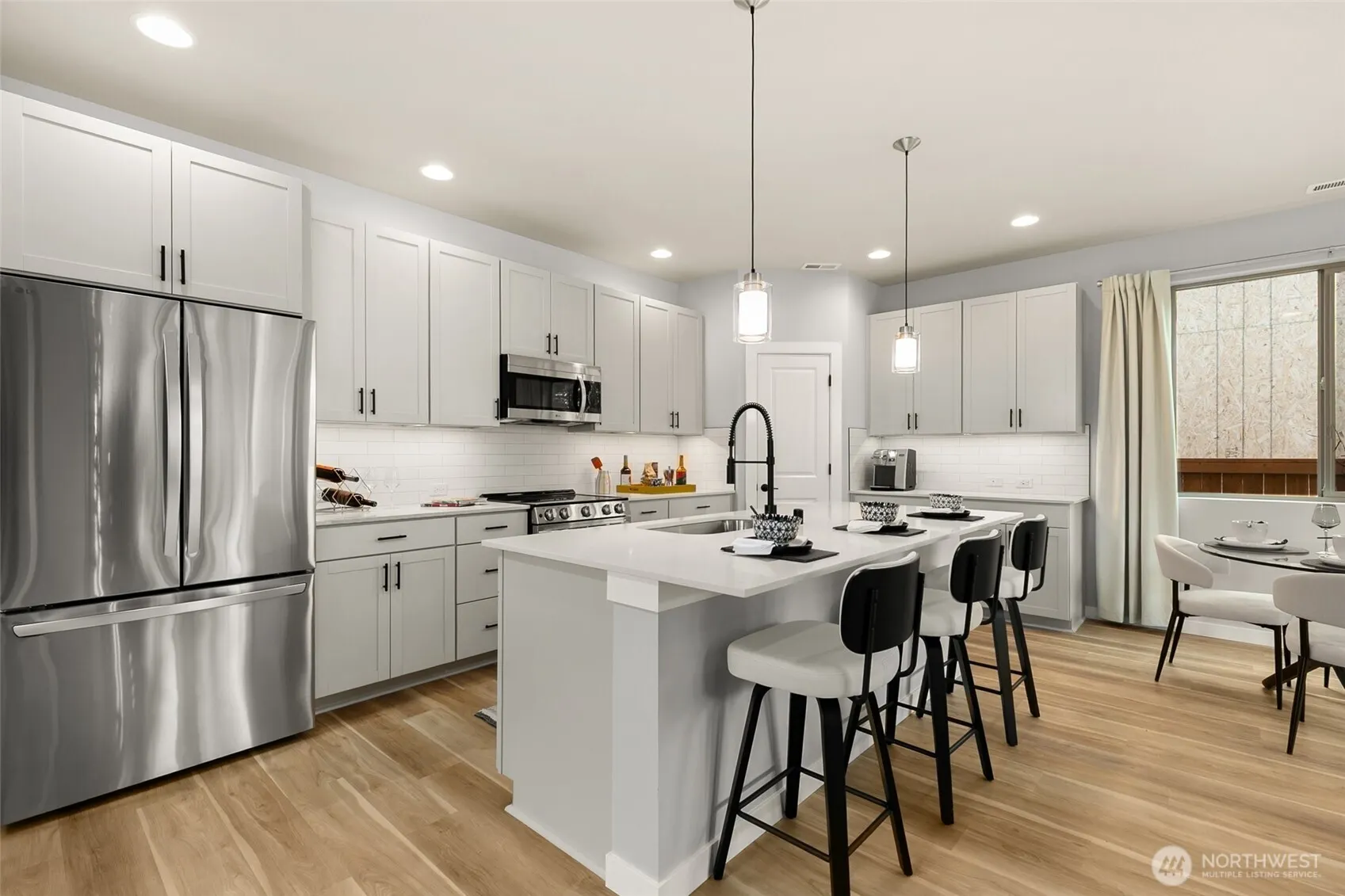 12433 SE 256th Place #4, Kent, WA 98030