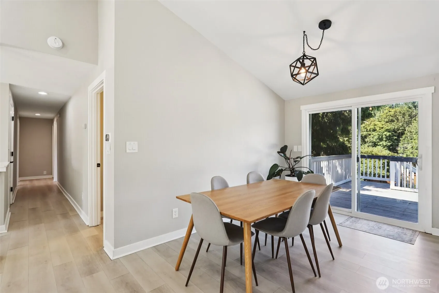 10439 SE 194th Place , Renton, WA 98055-7313