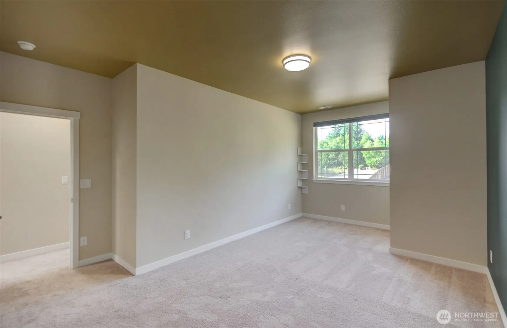 5708 197th Place SE, Bothell, WA 98012
