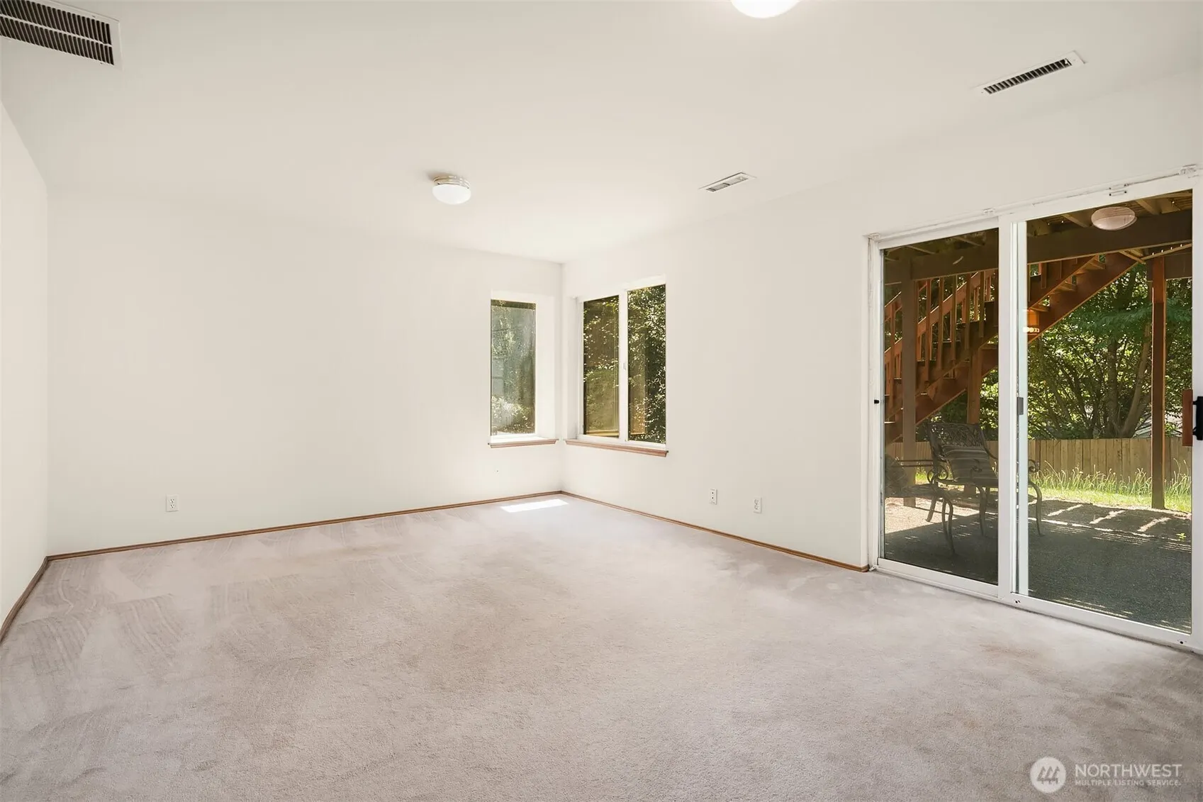 1613 Hoquiam Place NE, Renton, WA 98059-4200