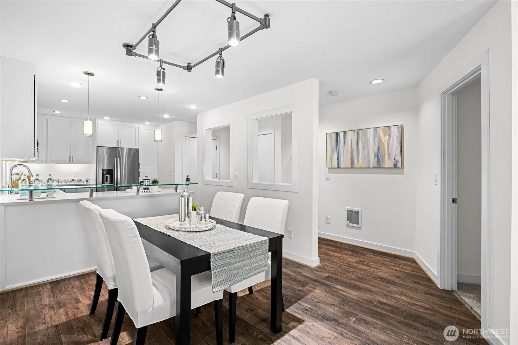 4214 W Lake Sammamish Pkwy NE NE #102, Redmond, WA 98052
