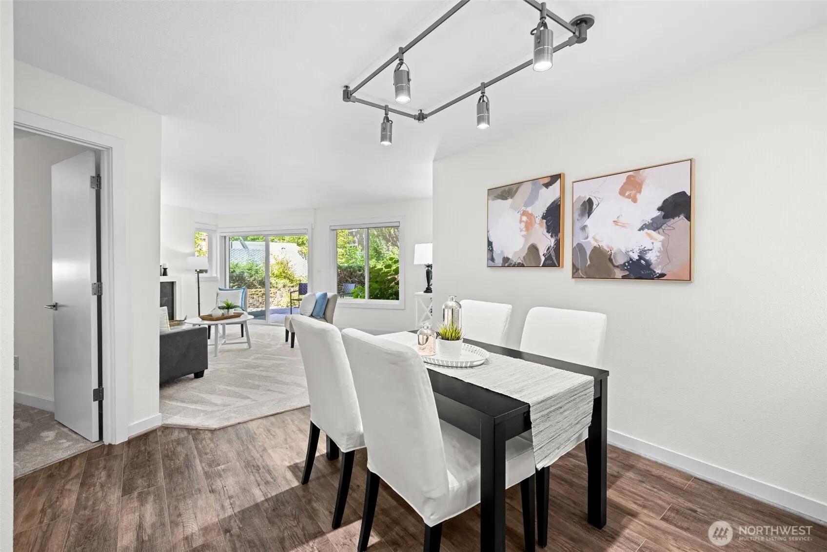 4214 W Lake Sammamish Pkwy NE NE #102, Redmond, WA 98052