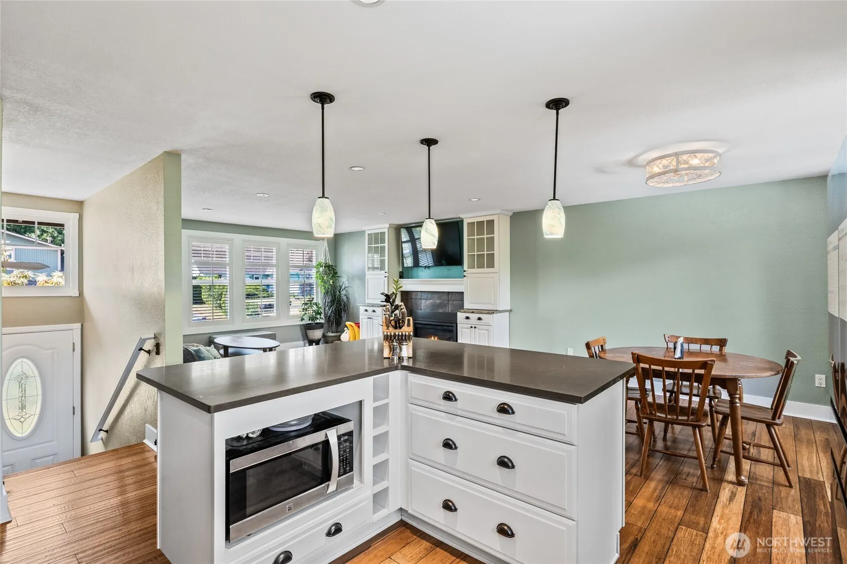 14618 SE 275th Place , Kent, WA 98042-9135