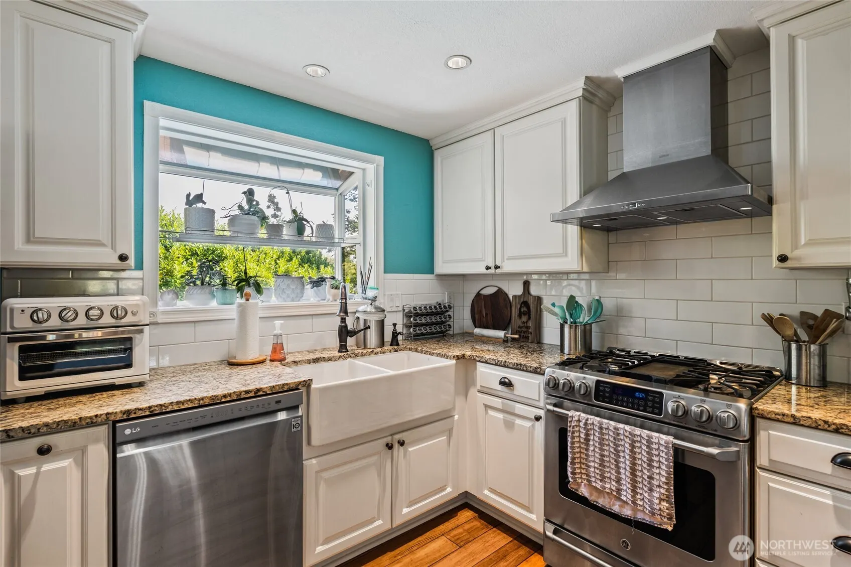 14618 SE 275th Place , Kent, WA 98042-9135