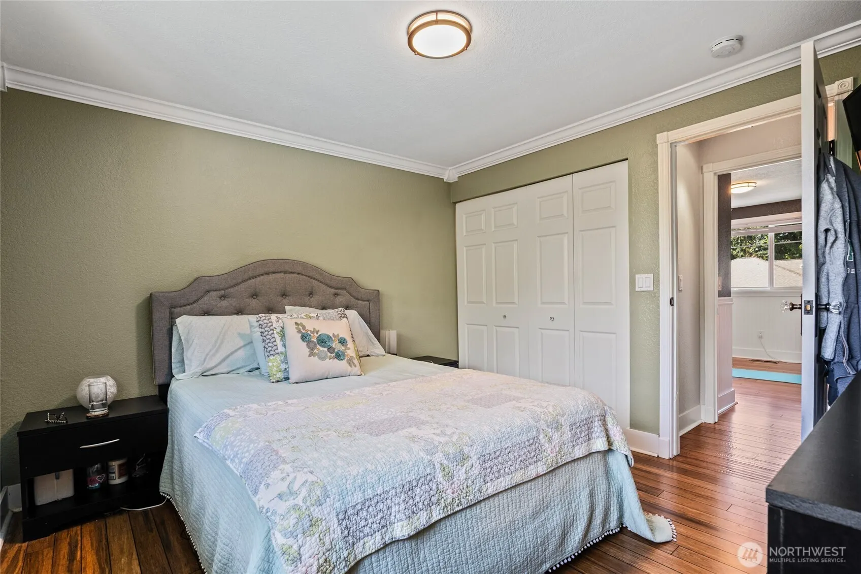 14618 SE 275th Place , Kent, WA 98042-9135