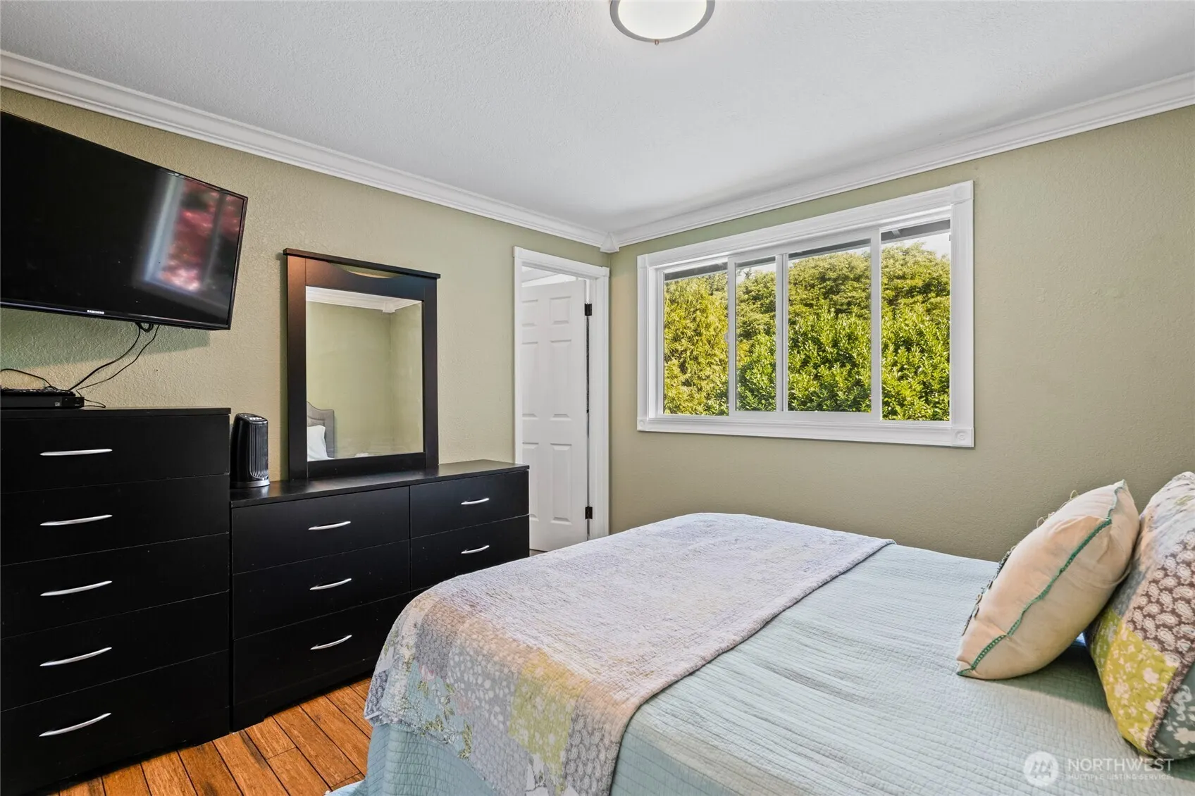 14618 SE 275th Place , Kent, WA 98042-9135