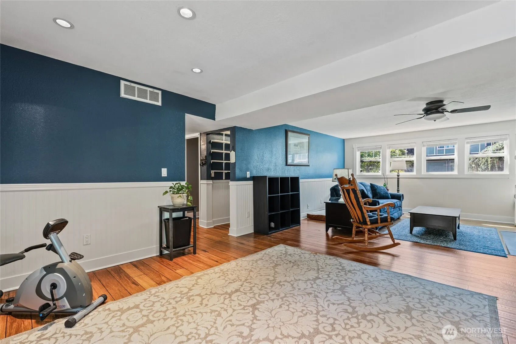 14618 SE 275th Place , Kent, WA 98042-9135