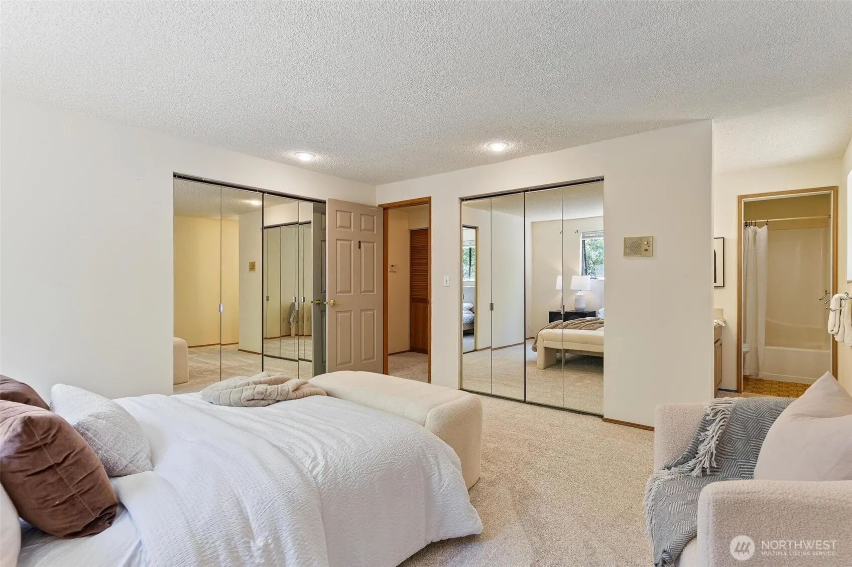 17726 NE 26th St. , Redmond, WA 98052-5849