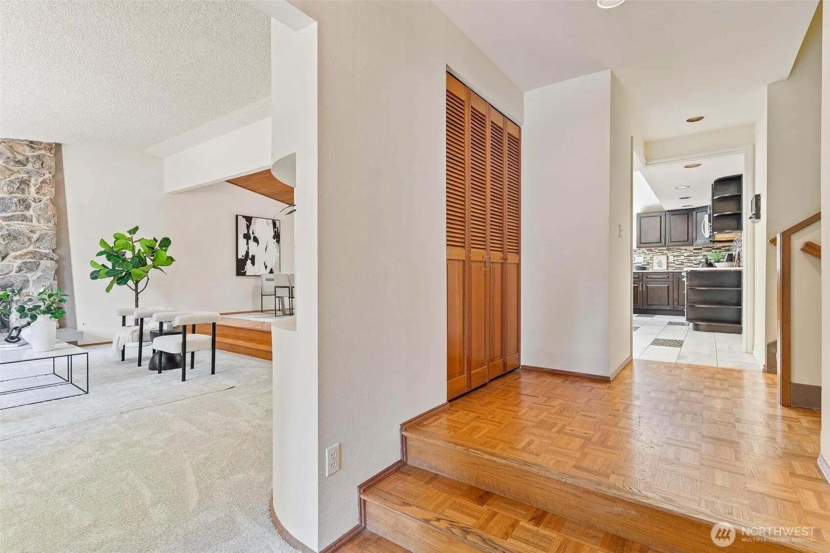 17726 NE 26th St. , Redmond, WA 98052-5849