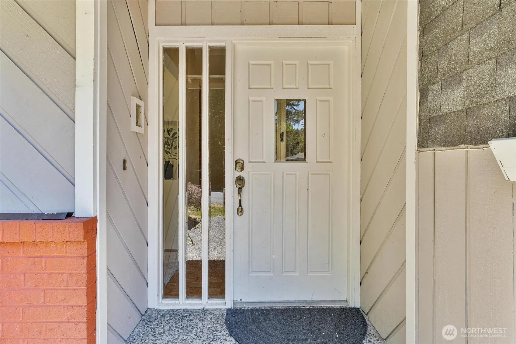 17726 NE 26th St. , Redmond, WA 98052-5849