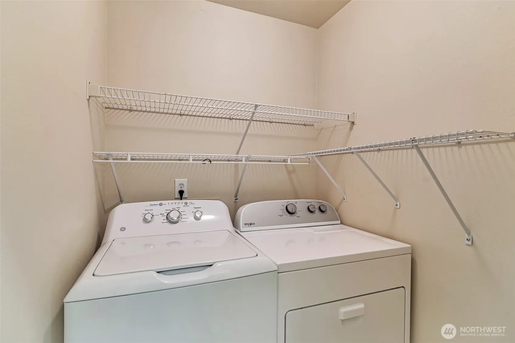 3924 243rd Place SE #G204, Bothell, WA 98201