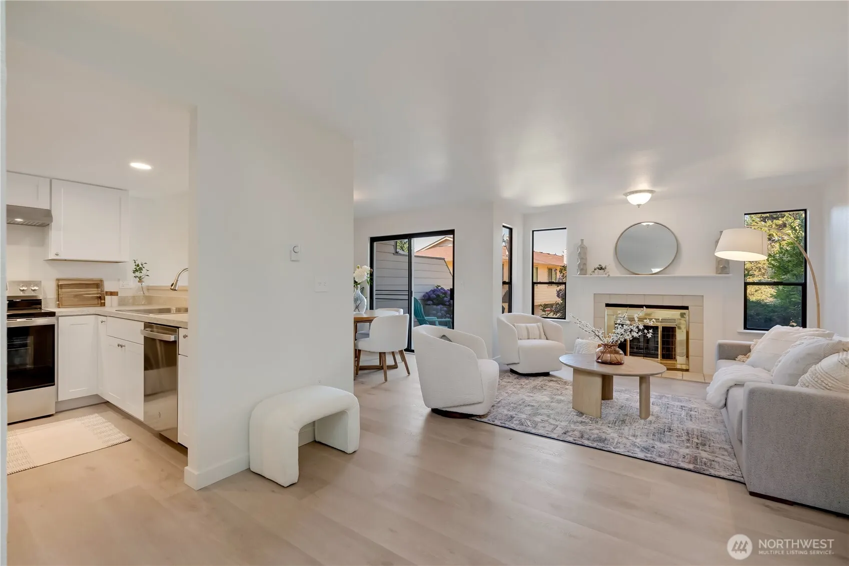 25015 110th Avenue SE #B, Kent, WA 98030
