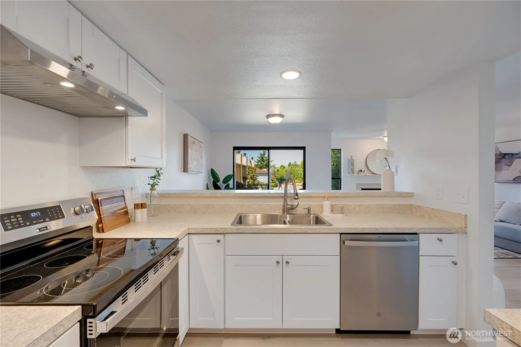 25015 110th Avenue SE #B, Kent, WA 98030