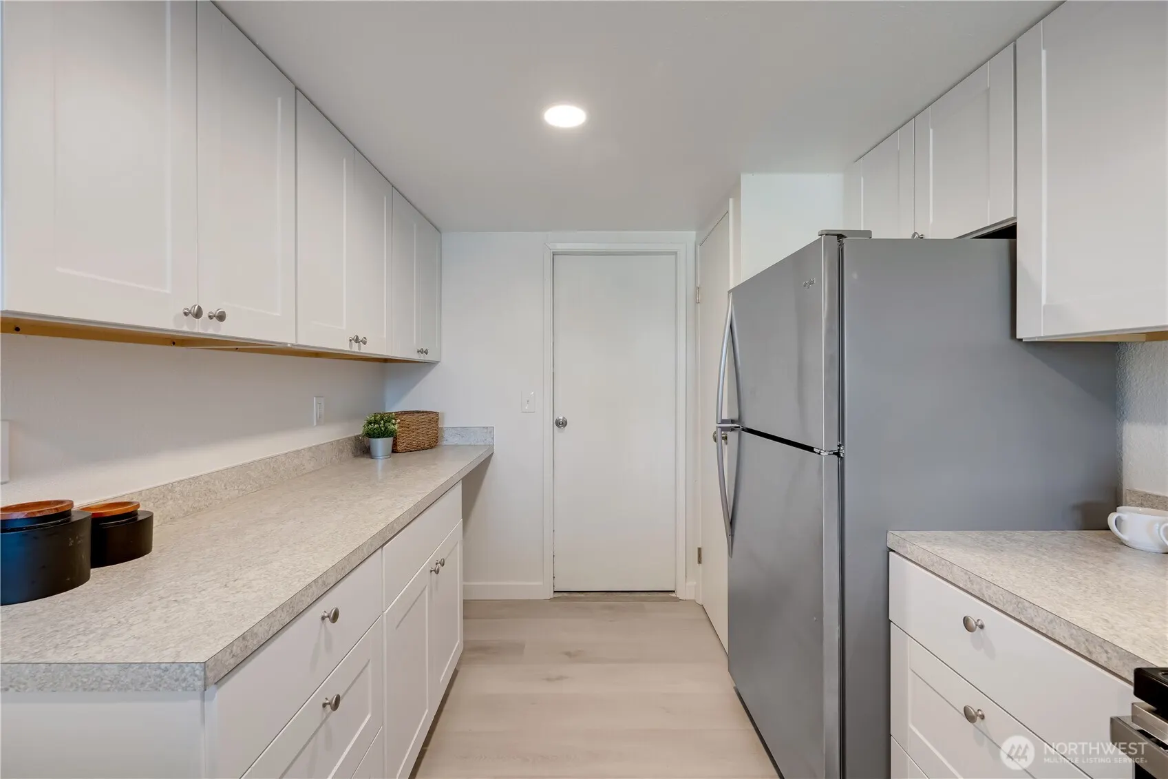 25015 110th Avenue SE #B, Kent, WA 98030