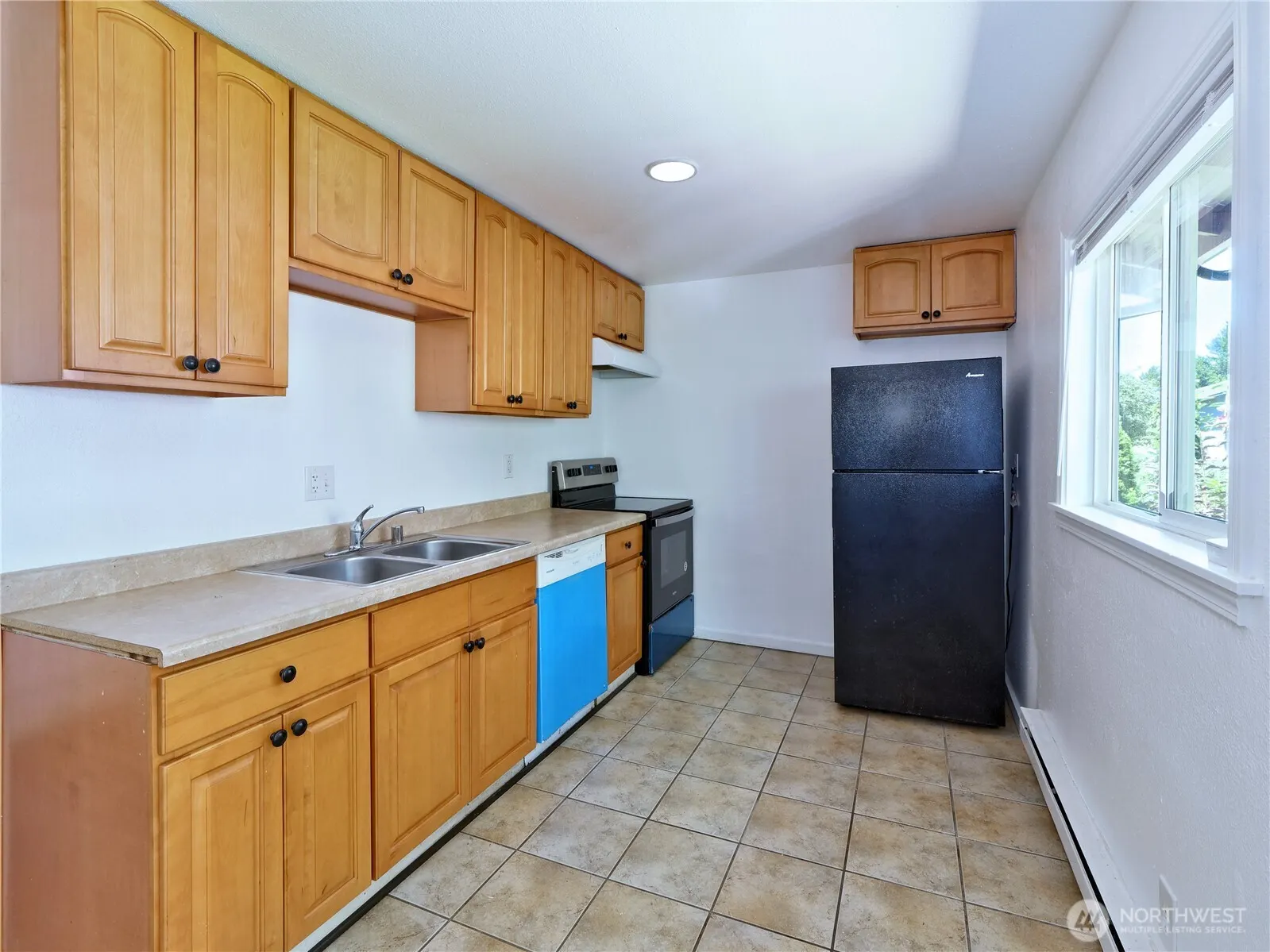 2716 S 256th Place , Kent, WA 98032-5550