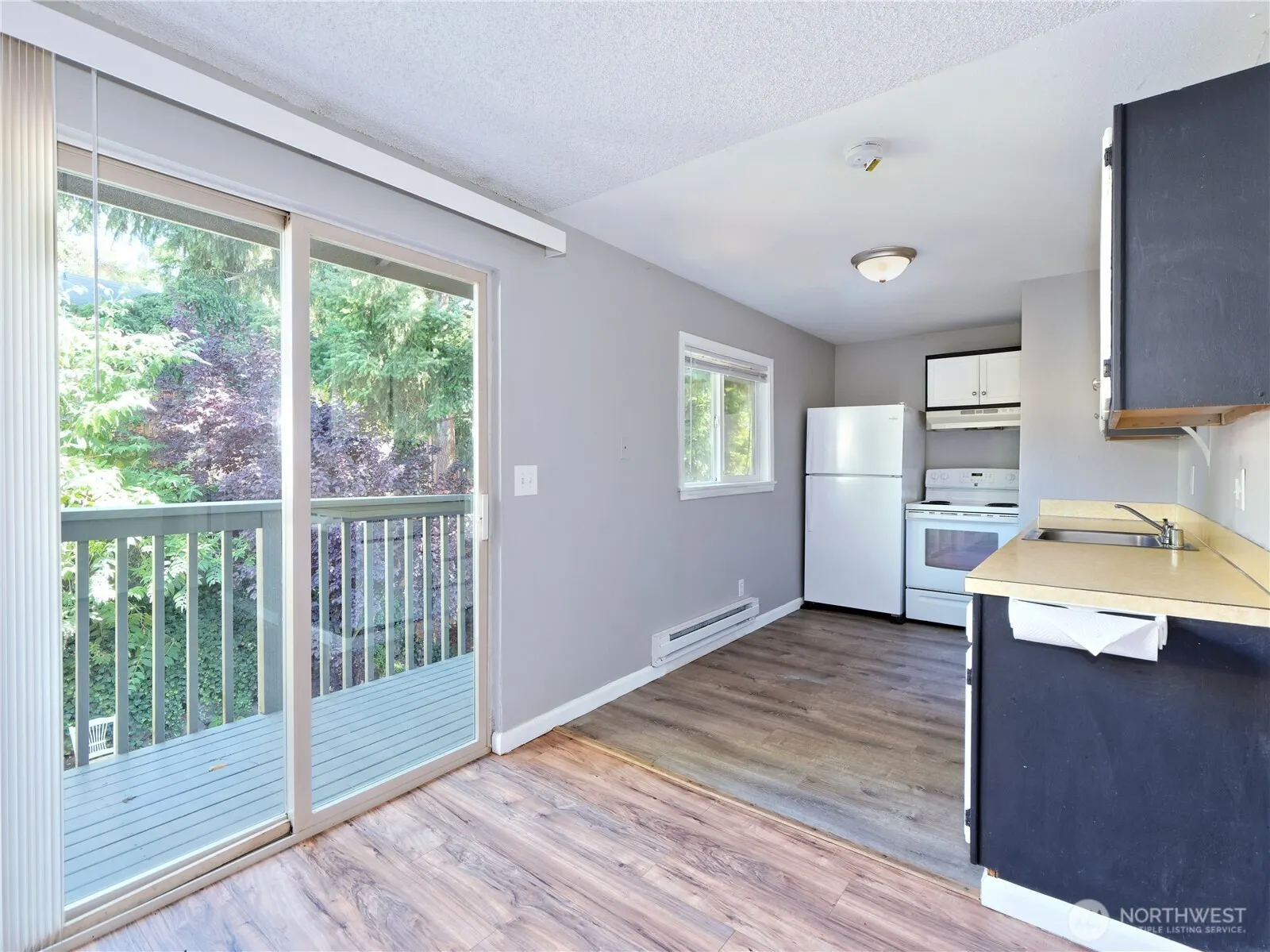 2716 S 256th Place , Kent, WA 98032-5550