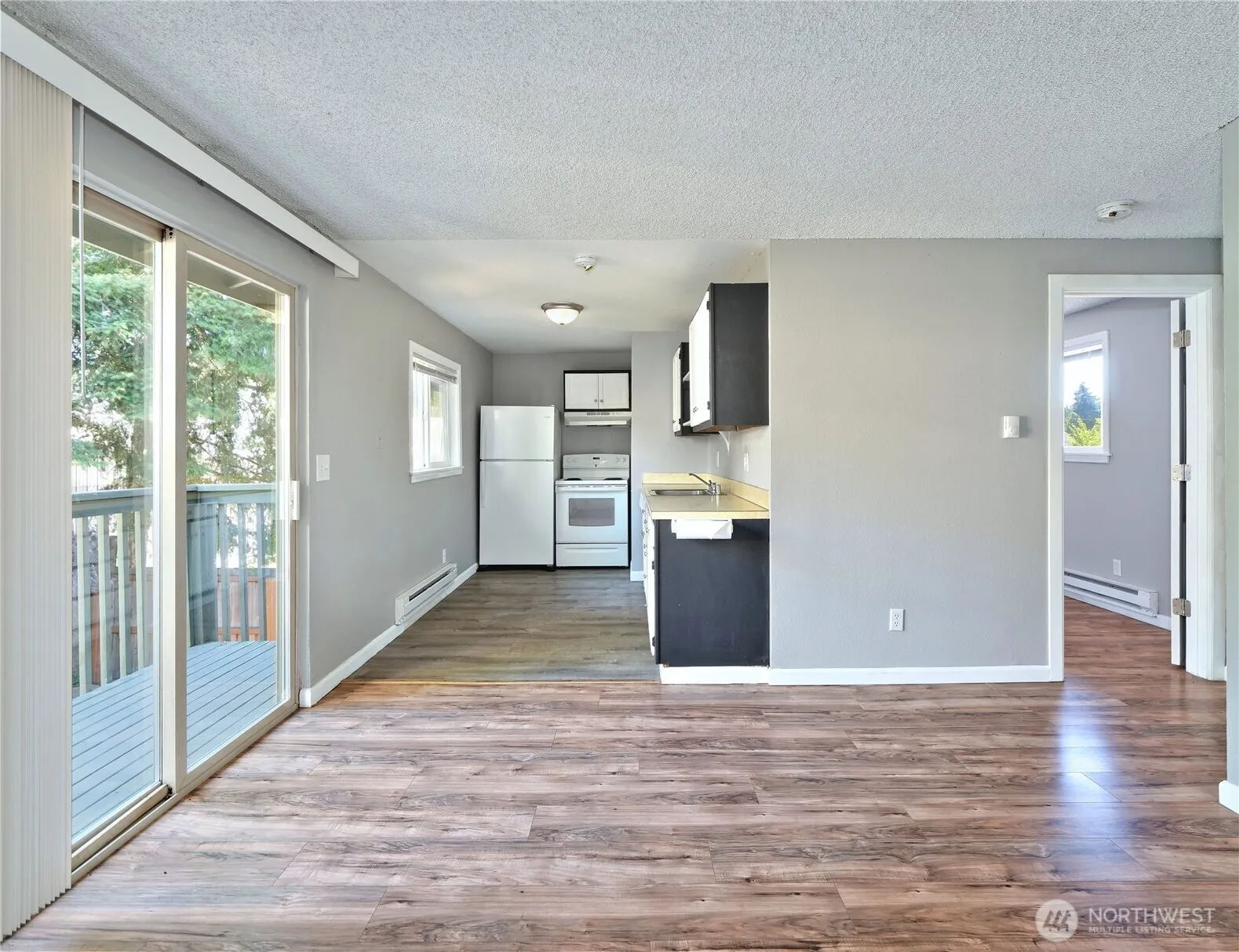 2716 S 256th Place , Kent, WA 98032-5550