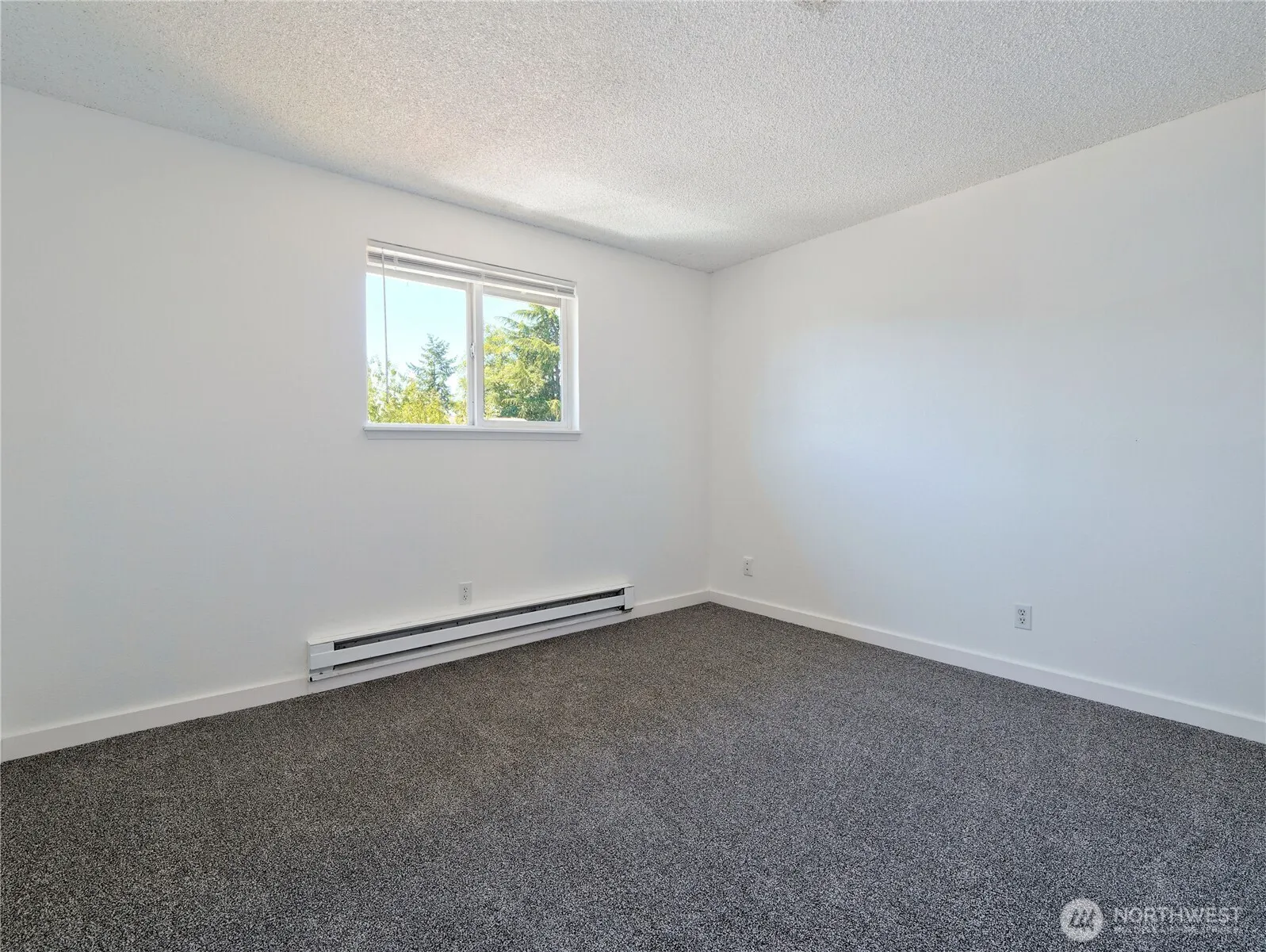 2716 S 256th Place , Kent, WA 98032-5550