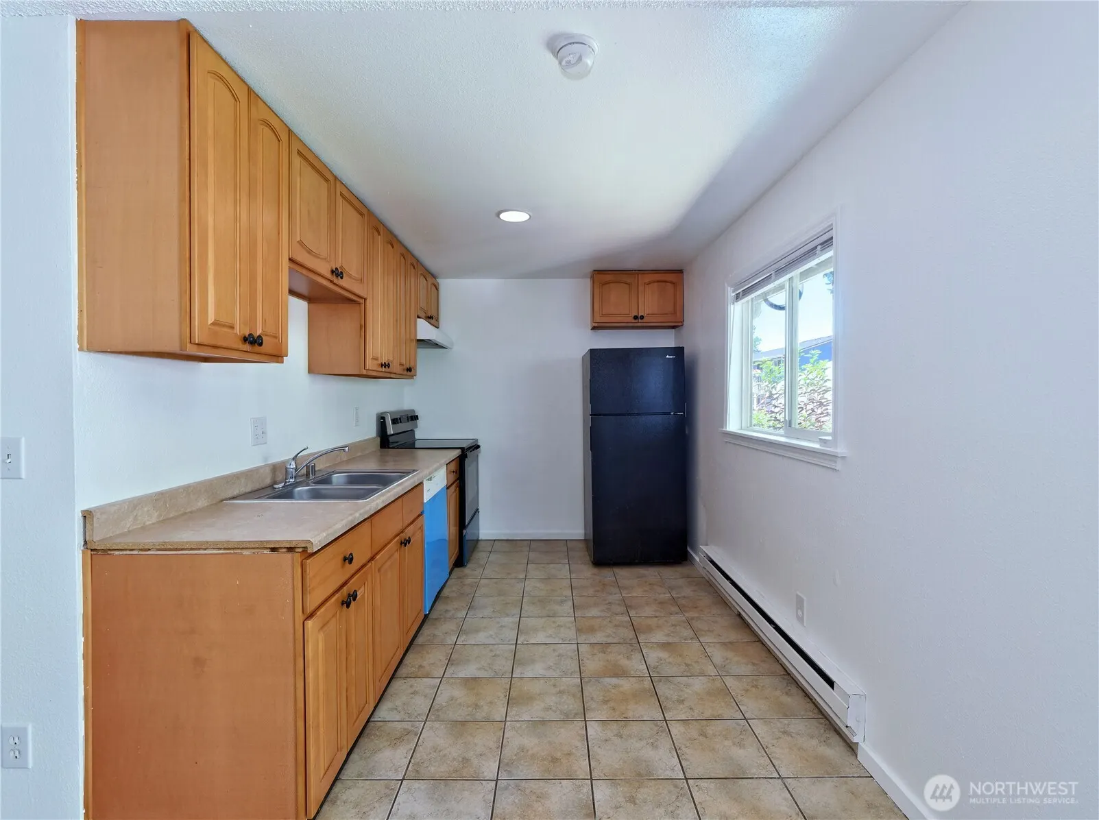 2716 S 256th Place , Kent, WA 98032-5550