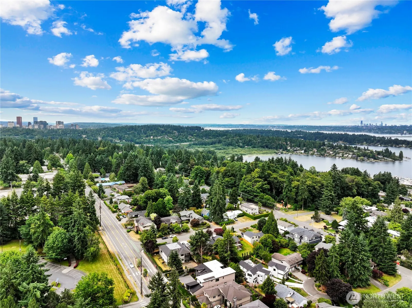 5515 108th Avenue NE, Kirkland, WA 98033