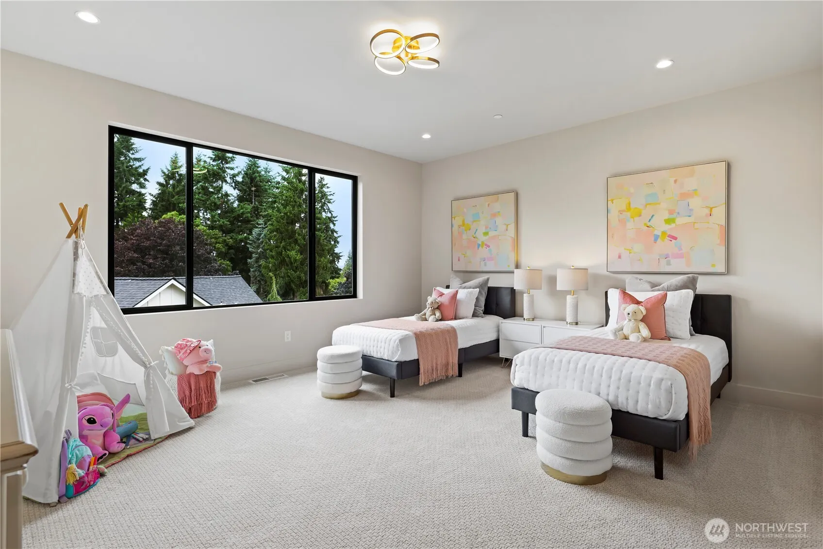 5515 108th Avenue NE, Kirkland, WA 98033