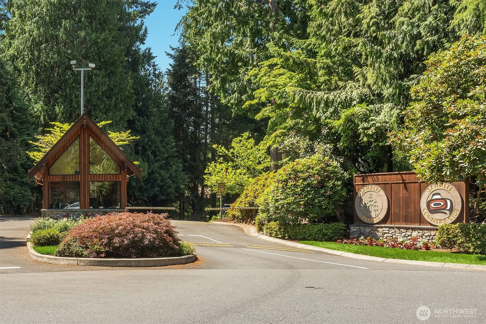 3126 211th Avenue NE, Sammamish, WA 98074