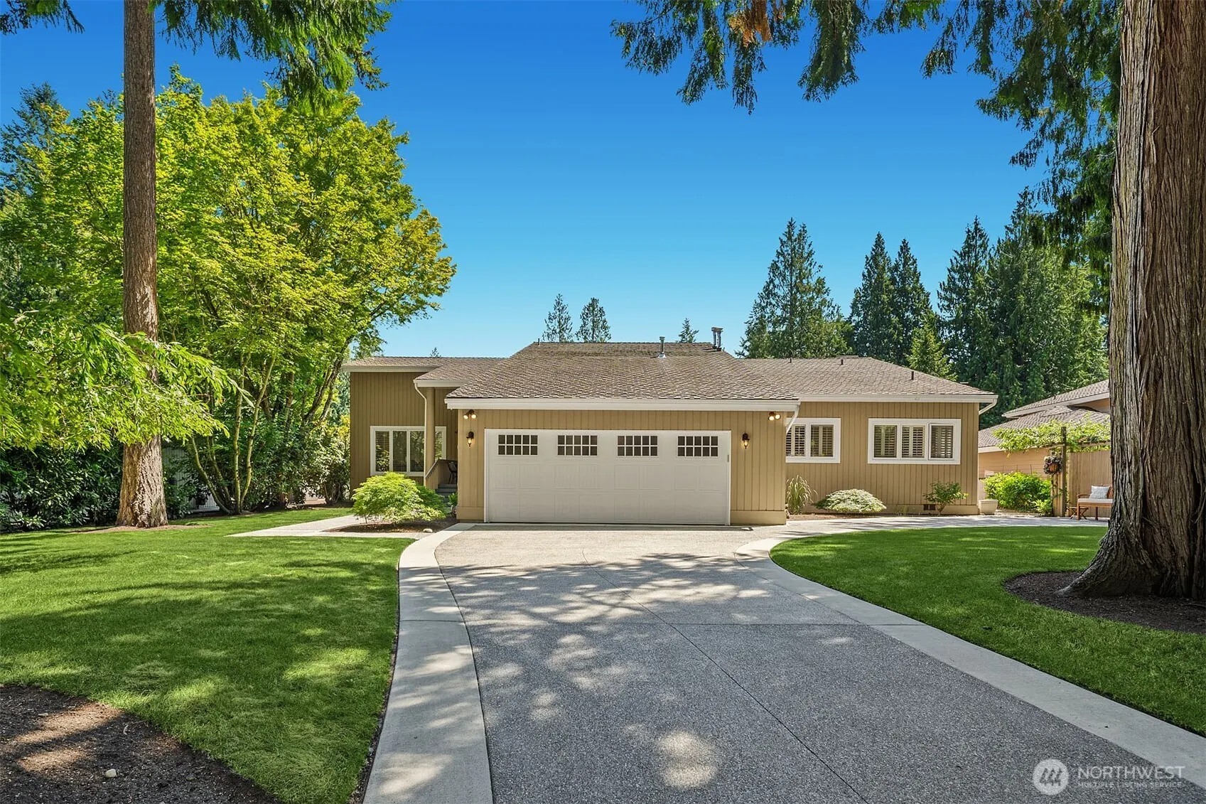 3126 211th Avenue NE, Sammamish, WA 98074